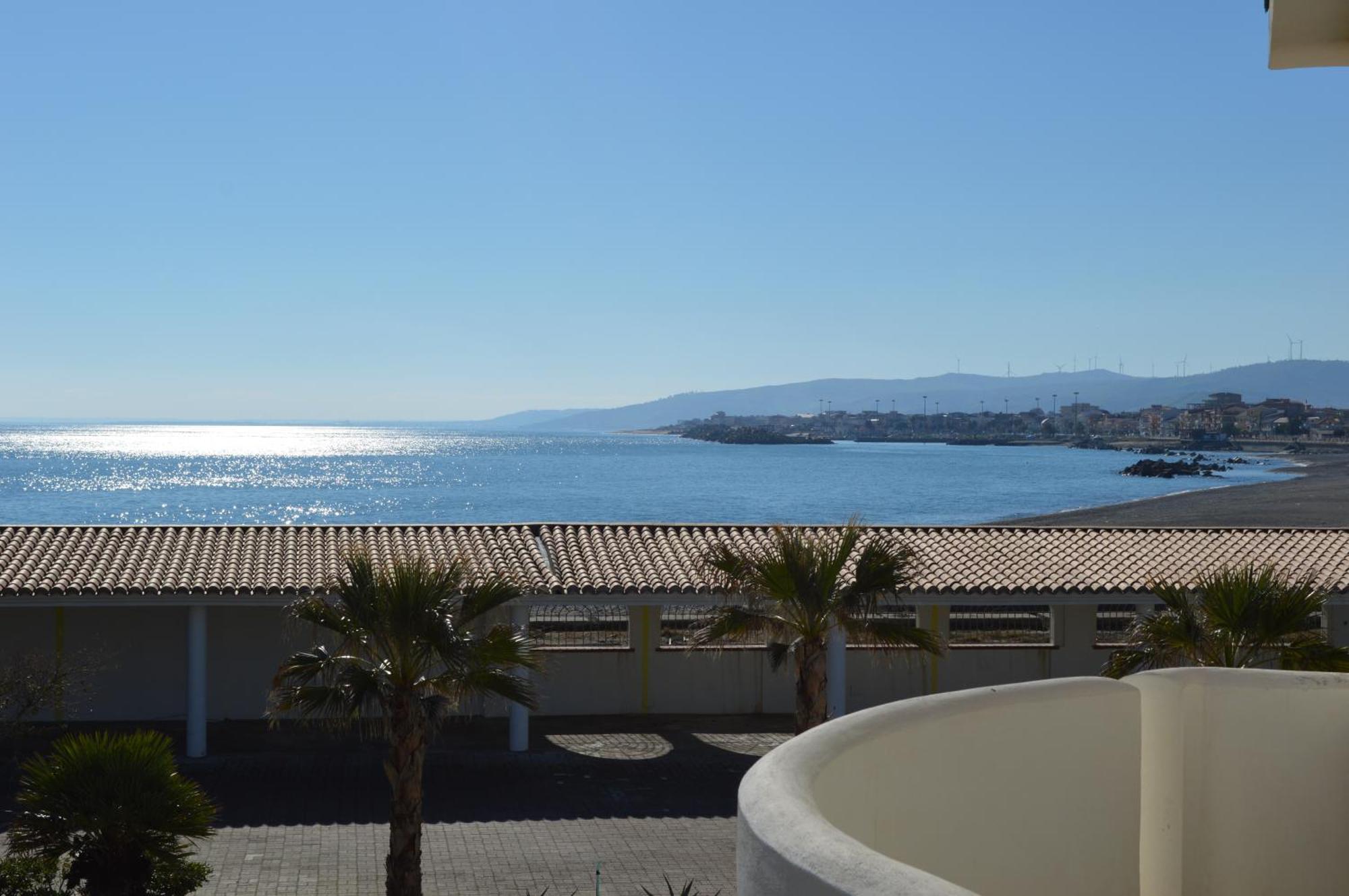 Hotel Residence Il Gabbiano Cirò Marina Værelse billede